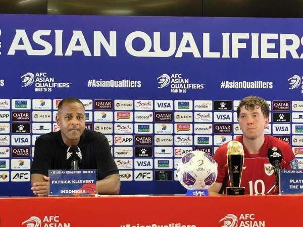 Bangganya Patrick Kluivert Usai Timnas Indonesia Menang 1-0 atas China Bangganya Patrick Kluivert Usai Timnas Indonesia Menang 1-0 atas China