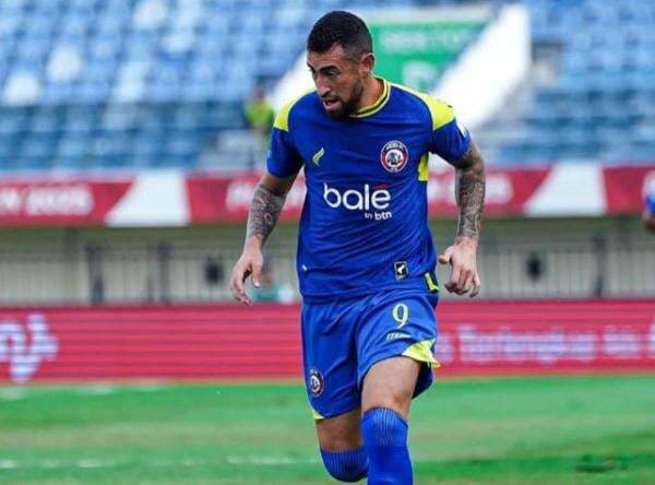 Profil Paulinho Moccelin, Pemain Arema FC yang Bikin Ole Romeny Cedera di Laga Arema FC vs Oxford United Profil Paulinho Moccelin, Pemain Arema FC yang Bikin Ole Romeny Cedera di Laga Arema FC vs Oxford United