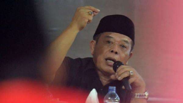 Mantan Ketua DPRD Jatim Ditemukan Linglung di Bangkalan, Sang Anak Beri Pengakuan Mengejutkan! Mantan Ketua DPRD Jatim Ditemukan Linglung di Bangkalan, Sang Anak Beri Pengakuan Mengejutkan!