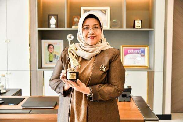 Jadi Kartini Inspiratif, Direktur Pegadaian Raih Women’s Inspiration Awards 2025 Jadi Kartini Inspiratif, Direktur Pegadaian Raih Women’s Inspiration Awards 2025