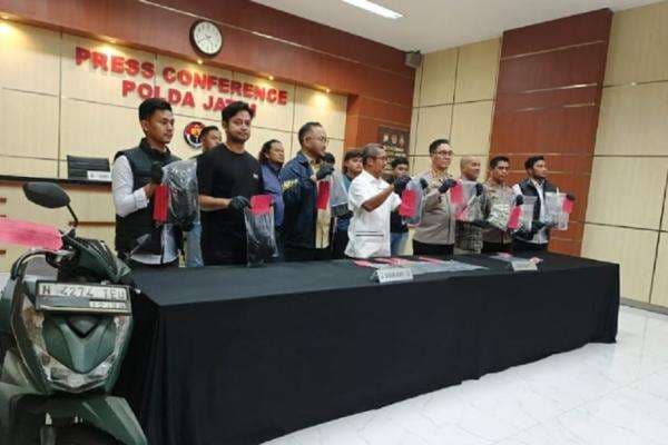 Pelaku Pembunuhan di Pasuruan Ditangkap, Motifnya Incar Harta Korban untuk Judi Online Pelaku Pembunuhan di Pasuruan Ditangkap, Motifnya Incar Harta Korban untuk Judi Online