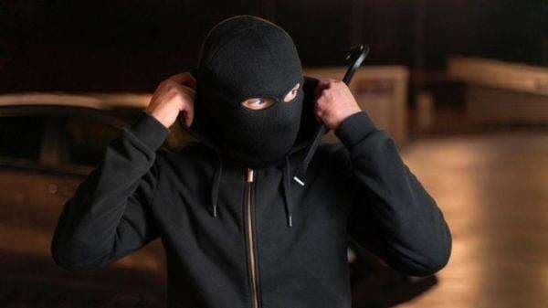 Sadis! Melawan saat Dibegal, Wanita Muda Dibacok Kawanan Bandit Sadis! Melawan saat Dibegal, Wanita Muda Dibacok Kawanan Bandit