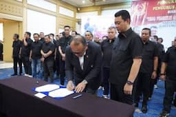 Pelantikan Pengurus Baru, KONI Bekasi Targetkan Jabar Hatrick Juara di PON Aceh-Sumut