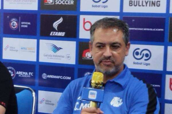 Arema FC vs Bhayangkara: Singo Edan Dihantam Badai Cedera dan Sanksi Arema FC vs Bhayangkara: Singo Edan Dihantam Badai Cedera dan Sanksi