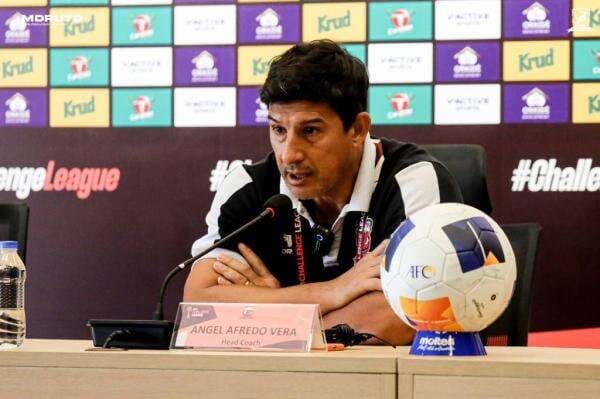 Angel Alfredo Vera Resmi Dipertahankan Madura United, Minta Rekrut Pemain Muda Angel Alfredo Vera Resmi Dipertahankan Madura United, Minta Rekrut Pemain Muda