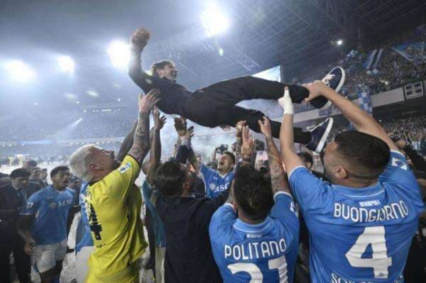 Komentar Mengejutkan Antonio Conte usai Bawa Napoli Juara Liga Italia 2024-2025 Komentar Mengejutkan Antonio Conte usai Bawa Napoli Juara Liga Italia 2024-2025