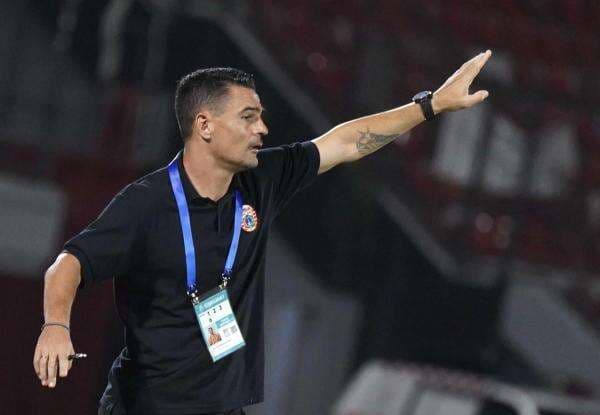 Permintaan Mengejutkan Pelatih Persija usai Kalah dari Madura United Permintaan Mengejutkan Pelatih Persija usai Kalah dari Madura United