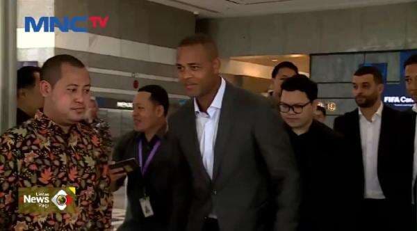 Pelatih Timnas Indonesia Patrick Kluivert Kunjungi Kantor FIFA Indonesia di Jakarta Pelatih Timnas Indonesia Patrick Kluivert Kunjungi Kantor FIFA Indonesia di Jakarta