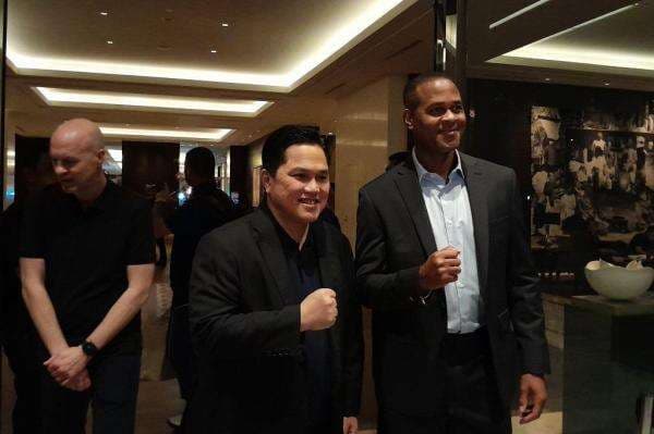 Timnas Indonesia Terbang ke Australia, Patrick Kluivert Lempar Senyuman Optimisme Timnas Indonesia Terbang ke Australia, Patrick Kluivert Lempar Senyuman Optimisme