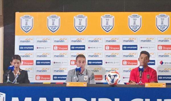 Final Piala AFF U-23 2025: Gerald Vanenburg Ingin Timnas Indonesia U-23 Menang 90 Menit Lawan Vietnam! Final Piala AFF U-23 2025: Gerald Vanenburg Ingin Timnas Indonesia U-23 Menang 90 Menit Lawan Vietnam!