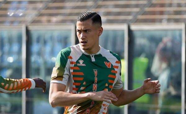 Pelatih Venezia FC Sanjung Jay Idzes Setinggi Langit: Dia Pemain Berkualitas Pelatih Venezia FC Sanjung Jay Idzes Setinggi Langit: Dia Pemain Berkualitas