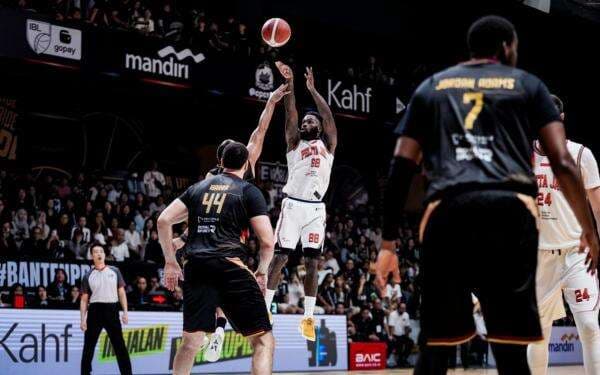 Hasil Game 1 Final IBL 2025: Pelita Jaya Bungkam Dewa United 94-77 di Kandang Lawan Hasil Game 1 Final IBL 2025: Pelita Jaya Bungkam Dewa United 94-77 di Kandang Lawan