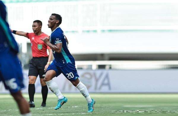 Hasil Liga 1: Eber Bessa Cetak Gol Debut, Persita Tangerang Taklukkan 10 Pemain PSIS Semarang Hasil Liga 1: Eber Bessa Cetak Gol Debut, Persita Tangerang Taklukkan 10 Pemain PSIS Semarang