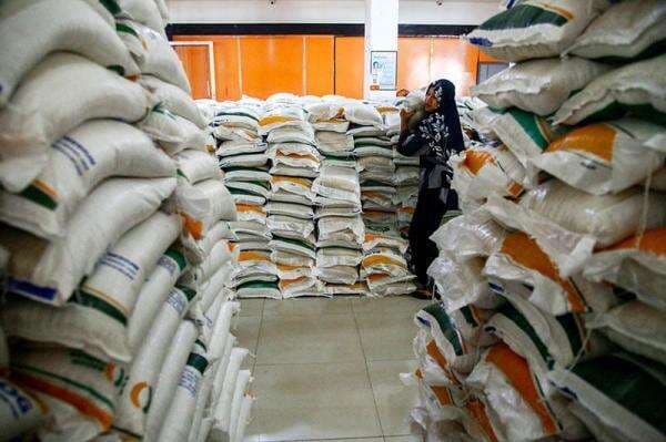 Pemerintah Gelontorkan Rp4,9 Triliun untuk Bantuan Pangan, Disalurkan Mulai Akhir Juni Pemerintah Gelontorkan Rp4,9 Triliun untuk Bantuan Pangan, Disalurkan Mulai Akhir Juni