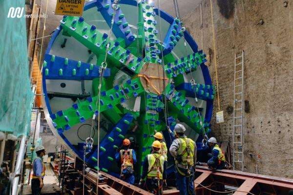 Progres MRT Jakarta Fase 2A Capai 49,99 Persen, Pembangunan Pakai Teknologi Canggih Progres MRT Jakarta Fase 2A Capai 49,99 Persen, Pembangunan Pakai Teknologi Canggih