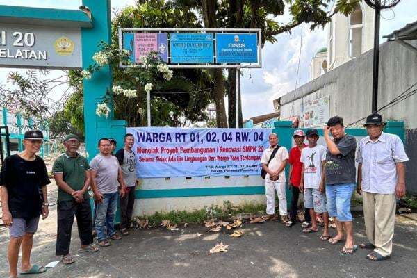 Pembongkaran Gedung SMPN 20 Diprotes Warga, Pemkot Tangsel Beri Penjelasan Pembongkaran Gedung SMPN 20 Diprotes Warga, Pemkot Tangsel Beri Penjelasan