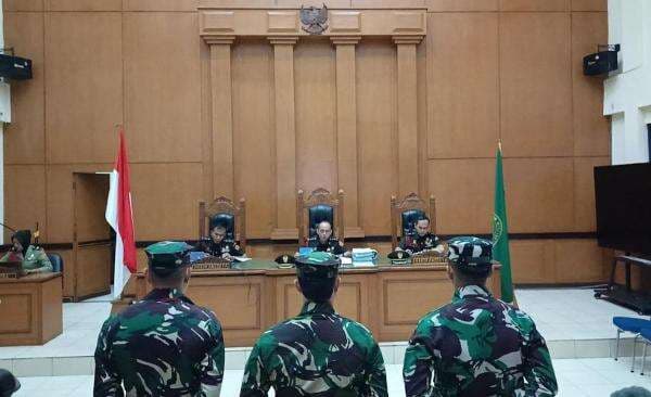 Pertimbangan Hakim Vonis Pecat 3 Oknum TNI Pembunuh Bos Rental Mobil Pertimbangan Hakim Vonis Pecat 3 Oknum TNI Pembunuh Bos Rental Mobil