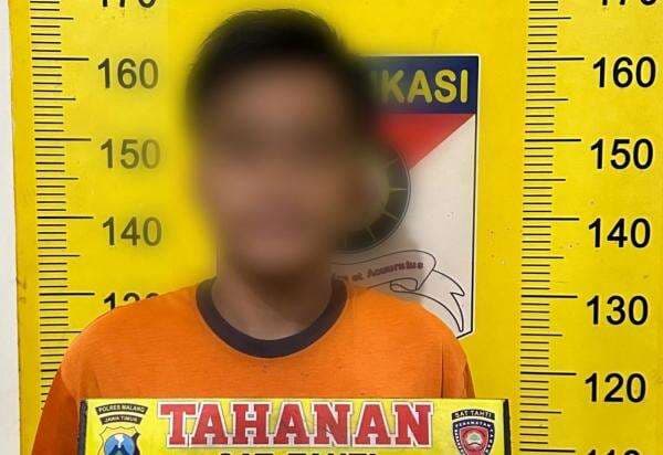 Pembunuhan Mahasiswa di Malang Cuma Gegara Rebutan Kamar Mandi, Ditusuk 10 Kali Pembunuhan Mahasiswa di Malang Cuma Gegara Rebutan Kamar Mandi, Ditusuk 10 Kali