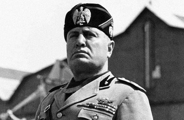 Peristiwa 29 Juli : Kelahiran Mussolini hingga TNI AU Serang Markas Belanda Peristiwa 29 Juli : Kelahiran Mussolini hingga TNI AU Serang Markas Belanda