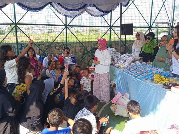 Bagikan Alat Tulis di Hari Anak Nasional, Pemuda Perindo: Anak-Anak Adalah Lambang Masa Depan Bagikan Alat Tulis di Hari Anak Nasional, Pemuda Perindo: Anak-Anak Adalah Lambang Masa Depan