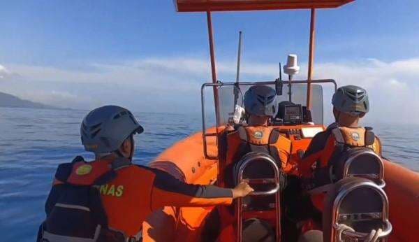 Pencarian Korban KMP Tunu Pratama di Selat Bali Dilanjutkan Pagi Ini Pencarian Korban KMP Tunu Pratama di Selat Bali Dilanjutkan Pagi Ini