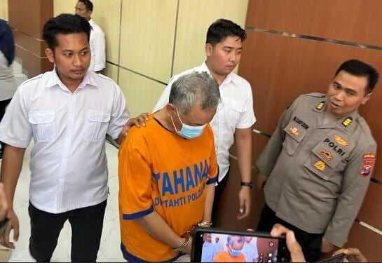 Bejat! Pendeta di Blitar Cabuli 3 Anak Selama 2 Tahun, Modus Beri Imbalan Bejat! Pendeta di Blitar Cabuli 3 Anak Selama 2 Tahun, Modus Beri Imbalan