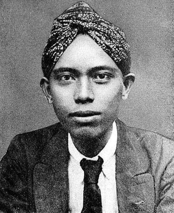 Sosok Semaoen Pendiri dan Ketua Umum PKI Pertama Sosok Semaoen Pendiri dan Ketua Umum PKI Pertama 