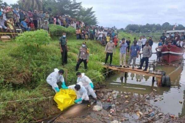 Padang Pariaman Geger Temuan Mayat Tak Utuh: Ditemukan Tanpa Kepala, Kaki dan Tangan Padang Pariaman Geger Temuan Mayat Tak Utuh: Ditemukan Tanpa Kepala, Kaki dan Tangan