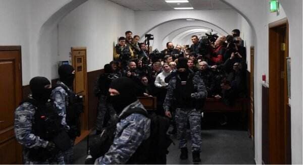 Pengadilan Rusia Mendakwa 4 Pelaku Serangan Gedung Konser dengan Tindakan Terorisme