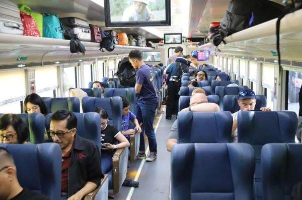 Sambut Libur Panjang Paskah, KAI Siapkan 821 Ribu Kursi Kereta Jarak Jauh Sambut Libur Panjang Paskah, KAI Siapkan 821 Ribu Kursi Kereta Jarak Jauh