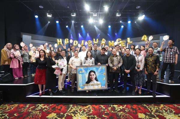 Ulang Tahun ke-38, iNews Media Group Beri Kejutan untuk Angela Tanoesoedibjo Ulang Tahun ke-38, iNews Media Group Beri Kejutan untuk Angela Tanoesoedibjo