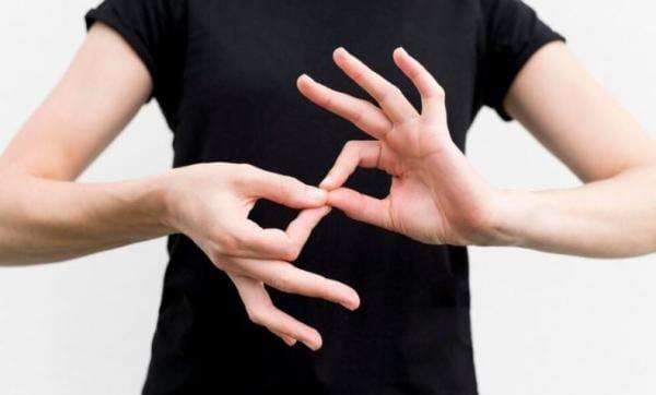 Ada-Ada Saja! Perempuan ini Pura-Pura Bisu 16 Tahun agar Dapat Tunjangan Disabilitas Ada-Ada Saja! Perempuan ini Pura-Pura Bisu 16 Tahun agar Dapat Tunjangan Disabilitas