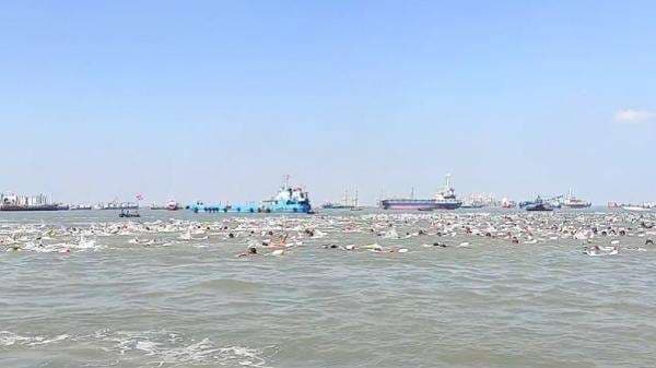 Kopaska Fin Swimming, 900 Perenang Berpacu Lawan Arus dan Ombak Seberangi Selat Madura Kopaska Fin Swimming, 900 Perenang Berpacu Lawan Arus dan Ombak Seberangi Selat Madura