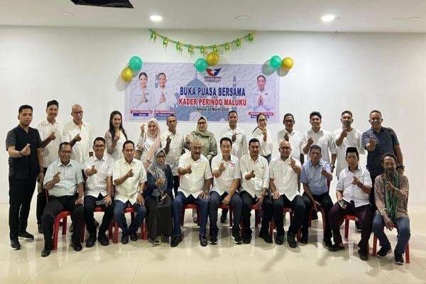Pererat Silaturahmi di Bulan Ramadan, Partai Perindo Maluku Bukber dan Santuni Anak Yatim di Ambon Pererat Silaturahmi di Bulan Ramadan, Partai Perindo Maluku Bukber dan Santuni Anak Yatim di Ambon