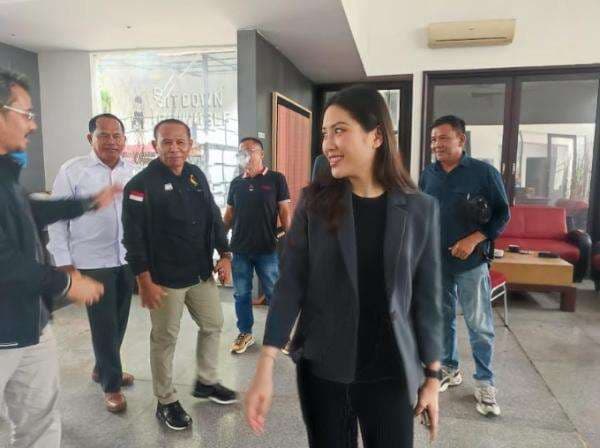 Sambangi DPW Sumbar, Ketum Perindo Soroti Penguatan Kelembagaan dan Soliditas Pengurus Sambangi DPW Sumbar, Ketum Perindo Soroti Penguatan Kelembagaan dan Soliditas Pengurus