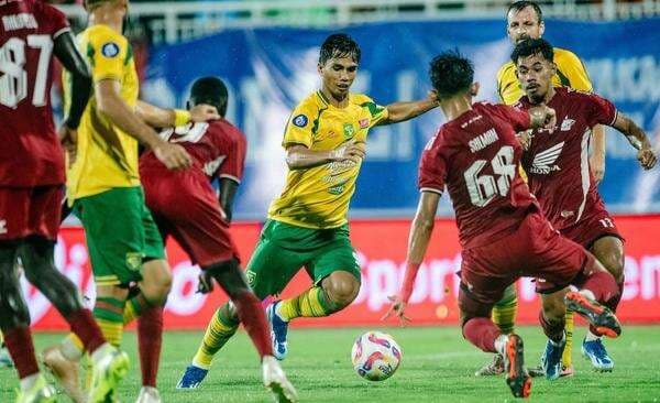 Hasil PSM Makassar vs Persebaya Surabaya di Liga 1 2024-2025: Menang 1-0, Bajul Ijo Lanjutkan Tren Positif Hasil PSM Makassar vs Persebaya Surabaya di Liga 1 2024-2025: Menang 1-0, Bajul Ijo Lanjutkan Tren Positif