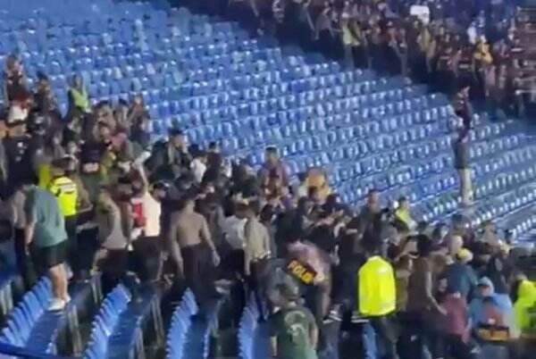 Persib Bandung vs PSIS Semarang: Suporter Tandang Hadir dan Memaksa Masuk Stadion, Ini Kata Polisi