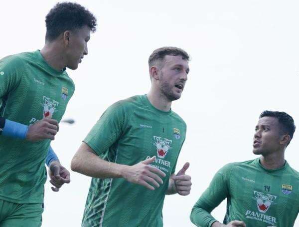 Live Sore Hari! Ini Jadwal Siaran Langsung Persib Bandung vs Port FC di Piala Presiden 2025 Live Sore Hari! Ini Jadwal Siaran Langsung Persib Bandung vs Port FC di Piala Presiden 2025