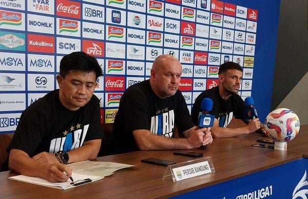 Persib Bandung Siapkan Skuad Berbeda Lawan Persita Tangerang Persib Bandung Siapkan Skuad Berbeda Lawan Persita Tangerang