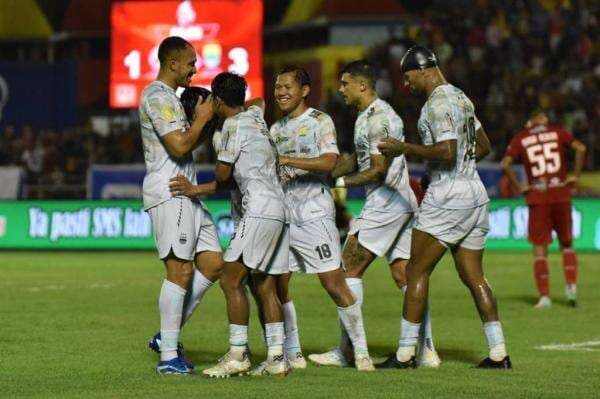 Persib Bandung Dapat Kabar Baik jelang Lawan Malut United, Siap-Siap Pastikan Juara di Ternate Persib Bandung Dapat Kabar Baik jelang Lawan Malut United, Siap-Siap Pastikan Juara di Ternate
