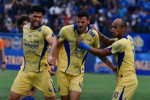 Drama Menit Akhir, Persib Bandung Selamat dari Kekalahan Lawan PSIM Yogyakarta Drama Menit Akhir, Persib Bandung Selamat dari Kekalahan Lawan PSIM Yogyakarta