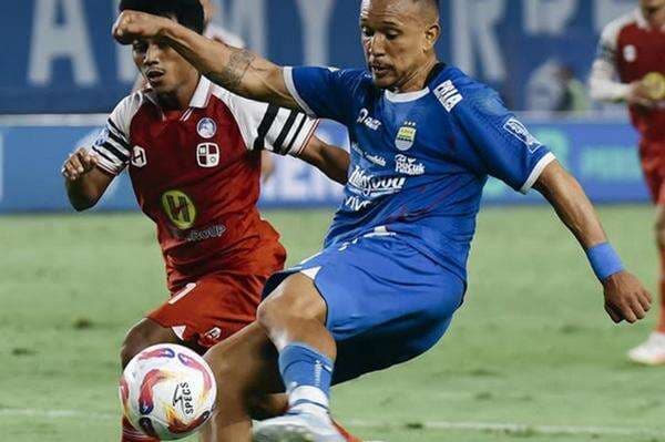 Persib Bandung Layangkan Surat Protes soal Wasit Usai Diimbangi Barito Putera Persib Bandung Layangkan Surat Protes soal Wasit Usai Diimbangi Barito Putera