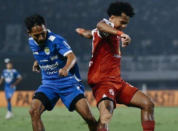 Geram, Umuh Muchtar Sebut Persib Bandung Percuma Protes soal Wasit ke PSSI Geram, Umuh Muchtar Sebut Persib Bandung Percuma Protes soal Wasit ke PSSI