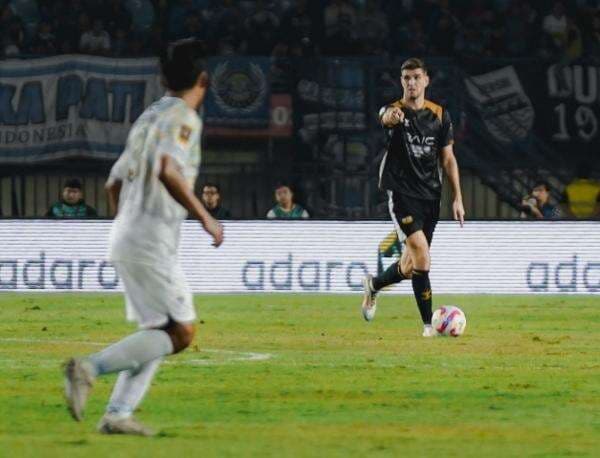 Hasil Persib Bandung vs Dewa United di Piala Presiden 2025: Ditahan 1-1, Pangeran Biru Gagal ke Final Hasil Persib Bandung vs Dewa United di Piala Presiden 2025: Ditahan 1-1, Pangeran Biru Gagal ke Final