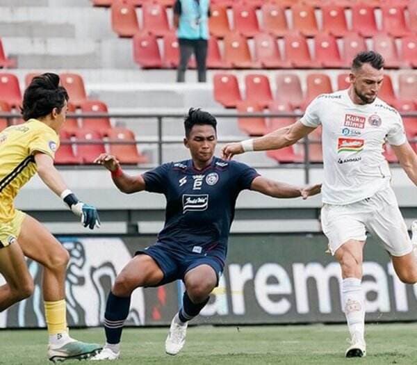 Persija Jakarta Kalah Dramatis 2-3 dari Arema FC, Ilham Rio Fahmi Minta Maaf