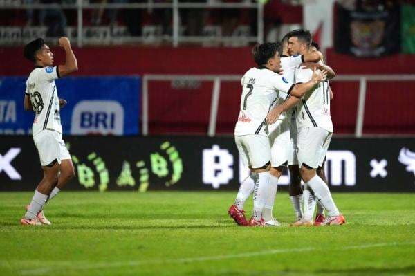 Kabar Buruk, Persija Harus Bayar Mahal Kemenangan atas Persik Kabar Buruk, Persija Harus Bayar Mahal Kemenangan atas Persik