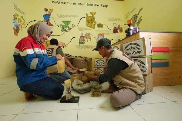 Pertamina Patra Niaga Regional JBB Raih 9 Proper Hijau 2024 Pertamina Patra Niaga Regional JBB Raih 9 Proper Hijau 2024