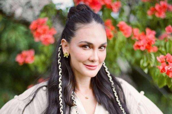 Pesan Ayah Maxime Bouttier untuk Luna Maya: Dia Akan Selalu Ada di Hati Saya Pesan Ayah Maxime Bouttier untuk Luna Maya: Dia Akan Selalu Ada di Hati Saya