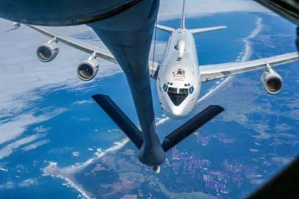 Pesawat Komando Nuklir AS Berkeliaran di Greenland, Ada Misi Apa? Pesawat Komando Nuklir AS Berkeliaran di Greenland, Ada Misi Apa?