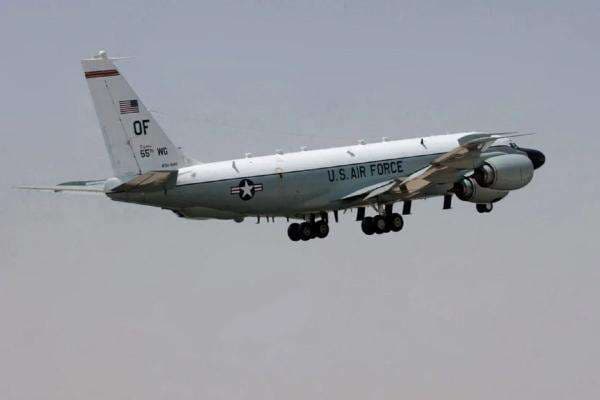 Pesawat Mata-mata Militer AS Berkeliaran di 'Depan Pintu' China Pesawat Mata-mata Militer AS Berkeliaran di 'Depan Pintu' China